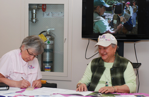 Photo of Pauline Bishop and Irene Engel