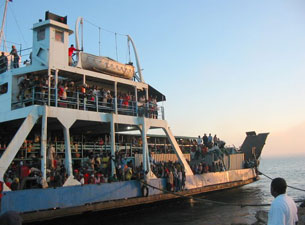 Photo of an overloaded boat