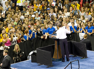 Photo of Dan Henderson at presidential rally