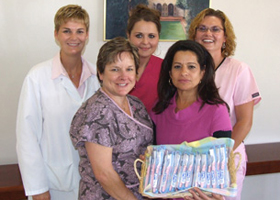 Photo of the University Physicians team dressed in pink